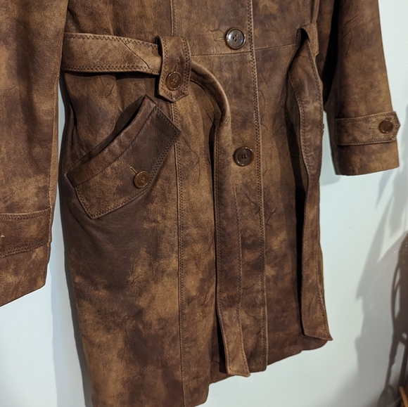 Danier leather jacket - Picture 3 of 4